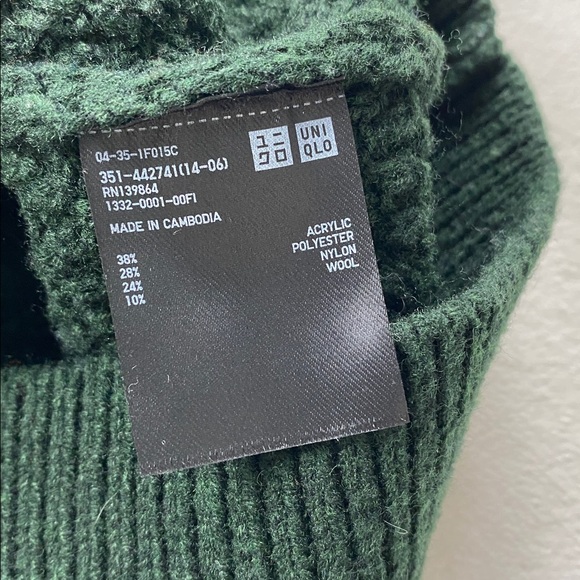 Uniqlo Low Gauge Multi Knit Crewneck Long Sleeve Pullover Sweater (Dark Green) - Picture 15 of 16